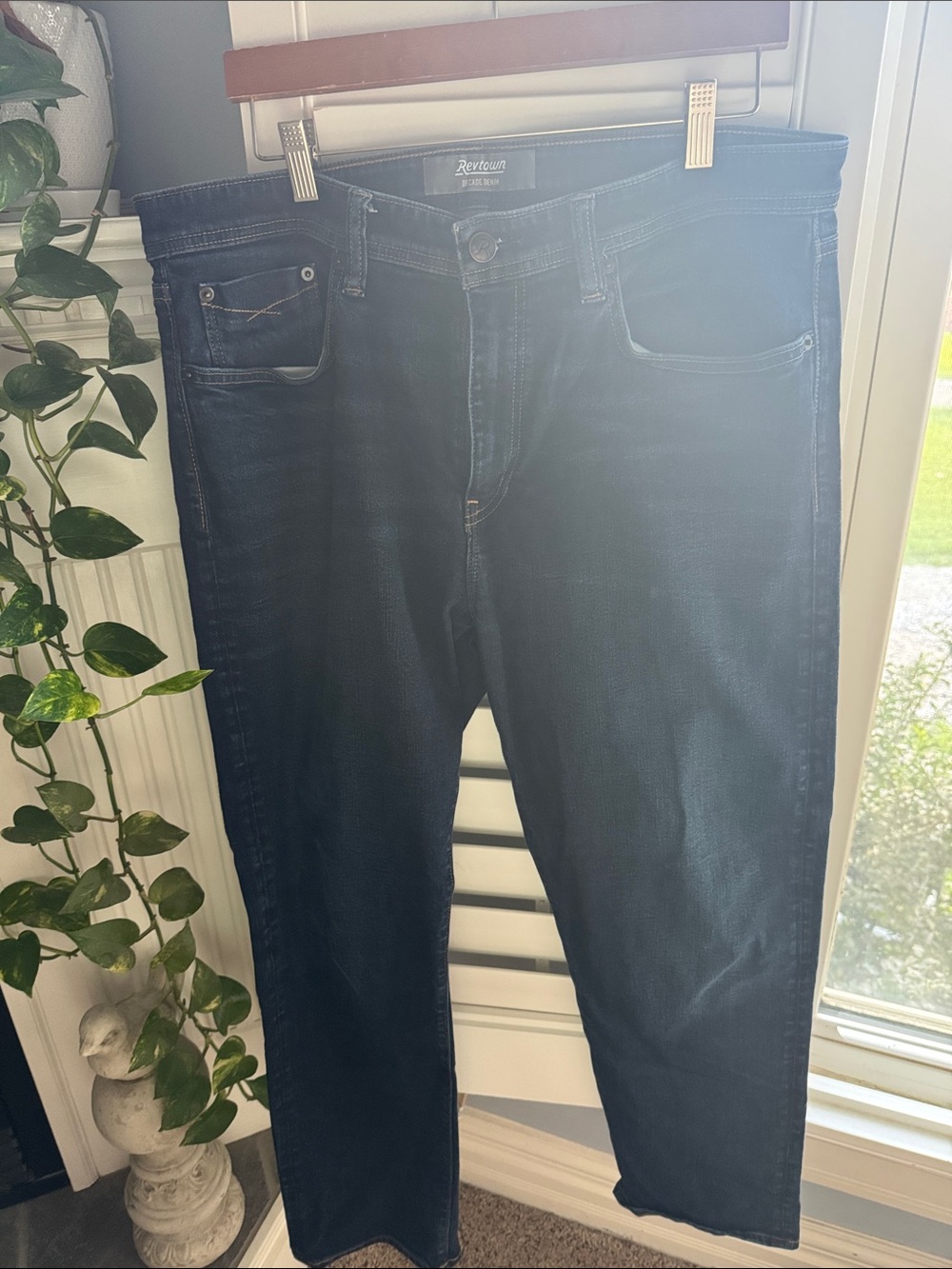 Revtown Straight-Leg Men's Jeans in Dark Blue